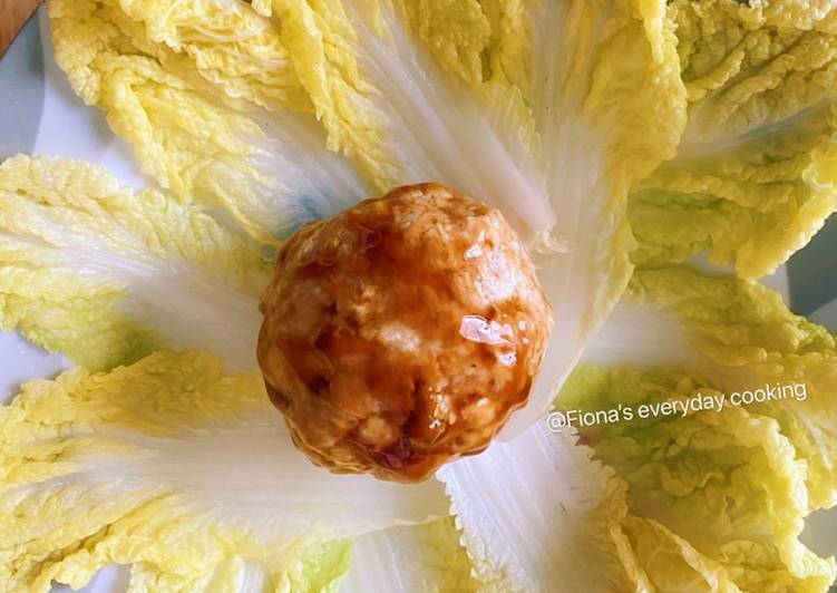 Tofu meatball豆è…?ç‹®å?头