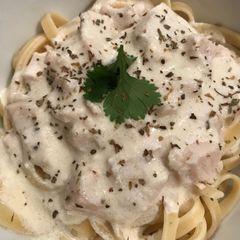 A picture of Super Easy and Delicious Alfredo Sauce.