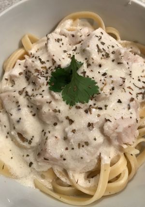 A picture of Super Easy and Delicious Alfredo Sauce.