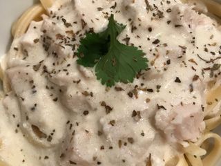 Super Easy and Delicious Alfredo Sauce