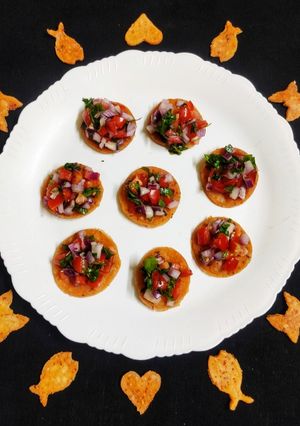 नाचोस चाट (nachos chaat recipe in Hindi) रेसिपी मुख्य फोटो