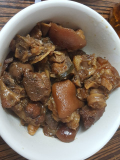 簡單料理-滷豬腳(做法1) 的食譜成品照片