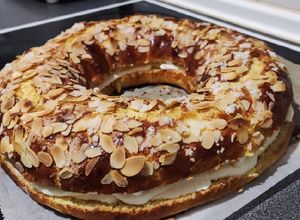 Foto principal de Roscón de reyes en Panificadora o amasadora 👑 y con prefermento