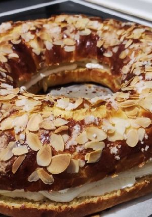 Una foto de Roscón de reyes en Panificadora o amasadora 👑 y con prefermento