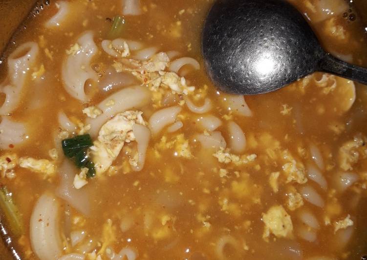 Seblak baso pedes