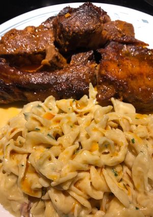 A picture of Crock Pot Country Ribs.