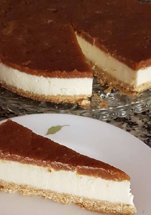 Una foto de Tarta de queso y membrillo