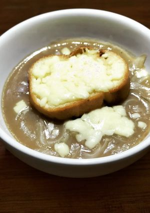 Una foto de Sopa de cebolla