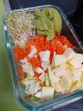 Tupper de ensalada de col con guacamole