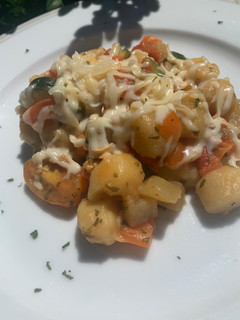 Foto di Gnocchi di patate con verdure e scamorza - Colleghe al forno