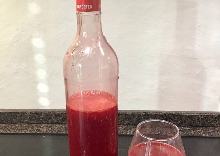 Easiest Way to Prepare Appetizing Sund juice med rødbeder