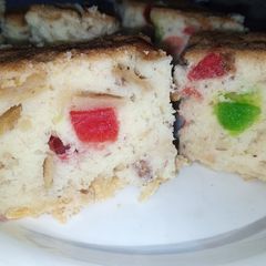 A picture of Tutti Frutti Apple Almond Cake.