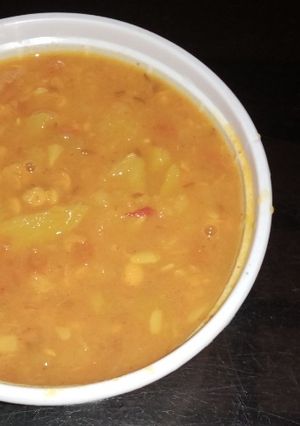 लौकी चने की दाल (Lauki chane ki dal recipe in hindi) रेसिपी मुख्य फोटो