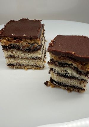 Mákos zserbó -tojásmentes - gluténmentes- tejmentes és vegán recept fotója