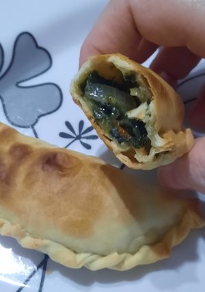 Una foto de Empanadas de espinaca cremosas