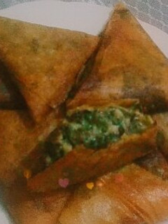 صورة لوصفة بوراك بالسبانخ والبيشاميل