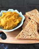 Nia’s homemade spicy curry chickpeas hummus