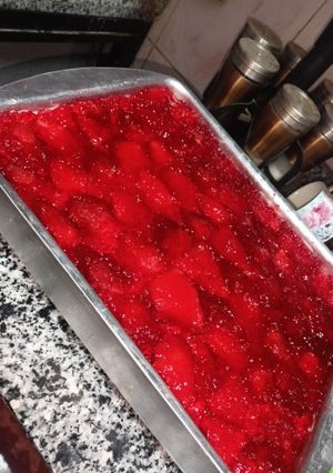 صورة لوصفة كيكة طبقات بالفراولة ♥️😋