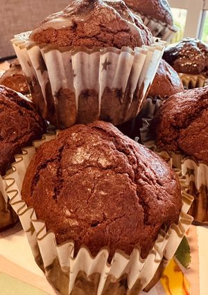 Una foto de Muffins de naranja 🍊- harina de algarroba y almendras