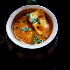 A picture of Handi paneer.
