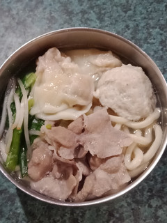 魚丸餛飩肉片拉麵 的食譜成品照片