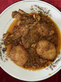 চিকেন আলু কারি (chicken aloo curry recipe in Bengali) রেসিপির প্রধান ছবি