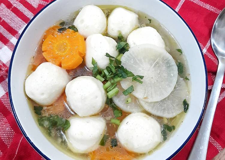 Resep Sup Lobak Bakso Ikan Oleh Rainbow Kitchen Cookpad