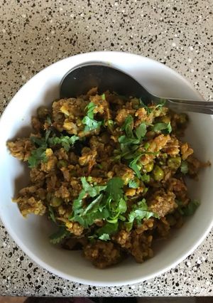 A picture of Gobhi matar keema.