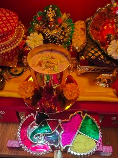 होली स्पेशल रोज़ ठंडाई🌹🌹 रेसिपी मुख्य फोटो