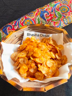 પેરી પેરી કેળા વેફસૅ(Peri Peri Banana Wafers Recipe in Gujarati) રેસીપી મુખ્ય ફોટો