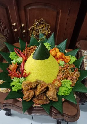 Foto resep Nasi tumpeng ultah