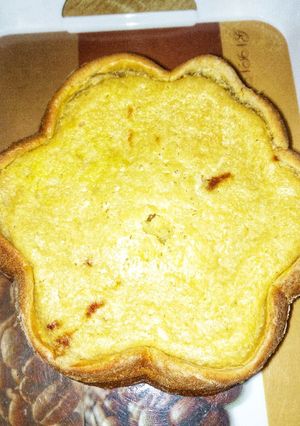 A picture of Pineapple cake (pulpy).