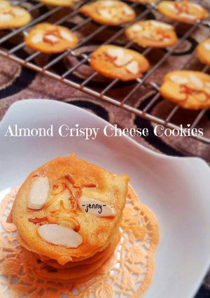 Foto resep Almond Crispy Cheese Cookies