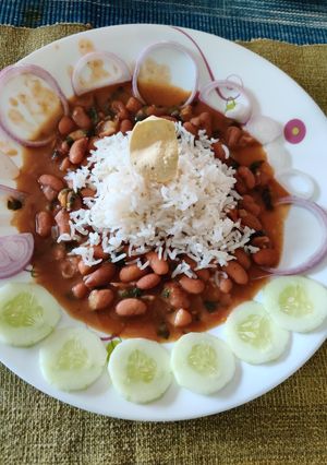 A picture of Rajma chawal.