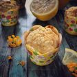 Lemon muffin with crumble