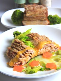 手風琴脆皮燒肉佐濃肉汁黃芥末醬 的食譜成品照片