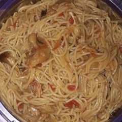 A picture of Spaghetti nd smoked fish.