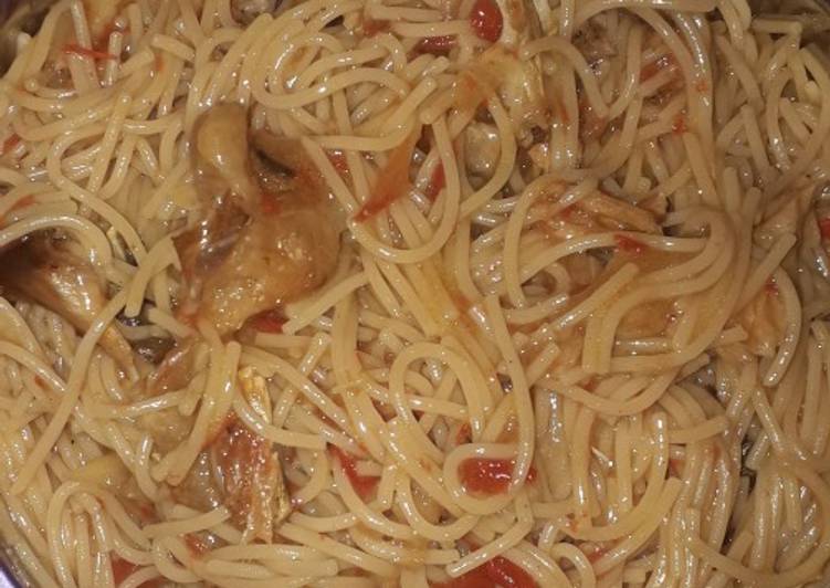 Spaghetti nd smoked fish