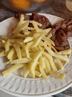 Una foto de Bistec con Papas fritas