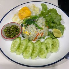 A picture of Butterfly Pea Fried Rice.