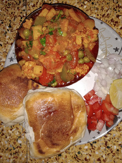 પાવ ભાજી (Pav Bhaji Recipe In Gujarati) રેસીપી મુખ્ય ફોટો