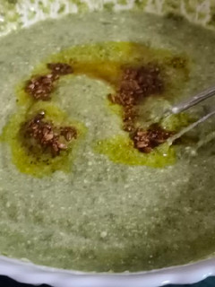 बथुआ का रायता (Bathua Ka Raita Recipe in hindi) रेसिपी मुख्य फोटो