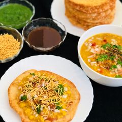 A picture of Dal pakwaan.