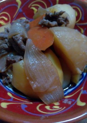 Una foto de Nikujyaga (Patatas guisada con ternera)