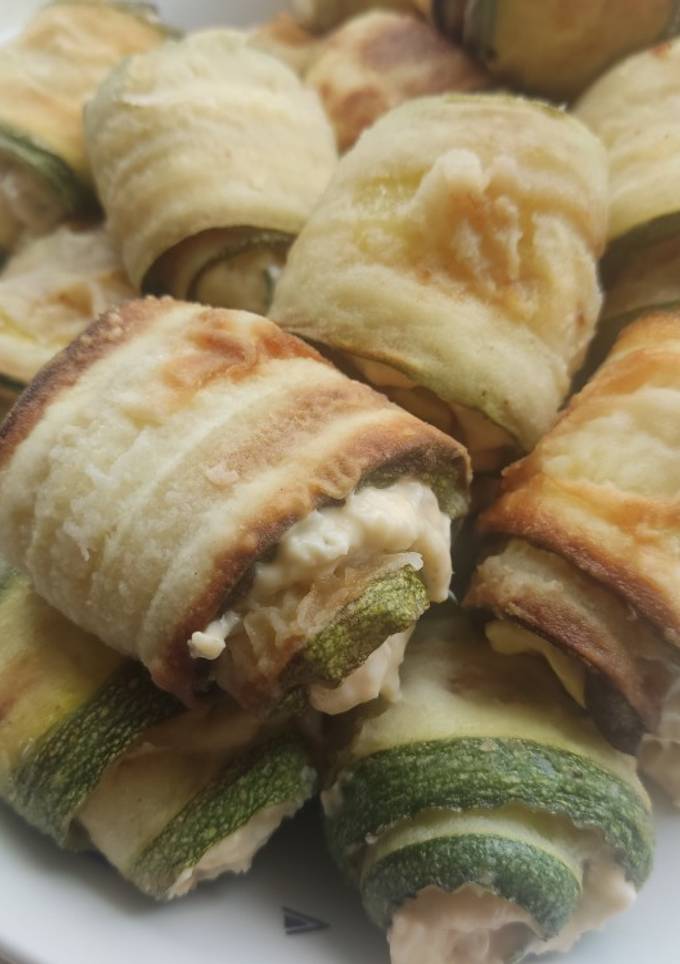 Кабачкові рулетики