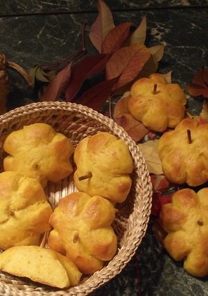 Sütőtökös zsemle recept fotója