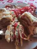 Torre Napolitano con salsa de aceitunas