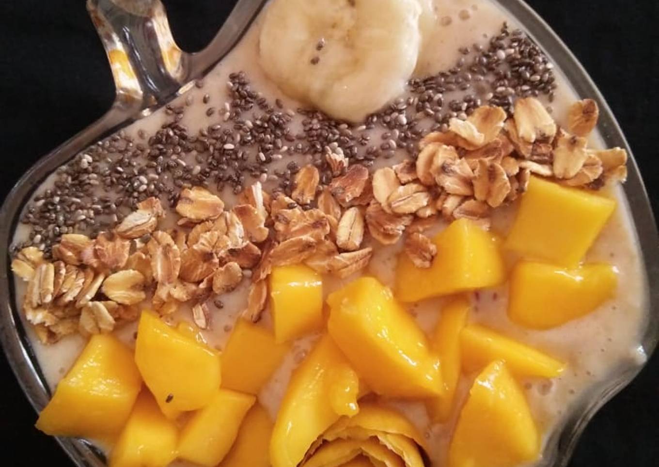 Healthy Mango Banana Smoothie