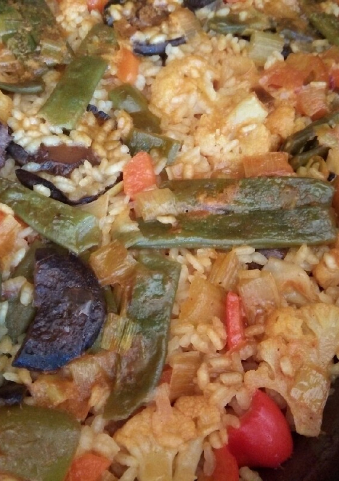 Una foto de Paella de verduras