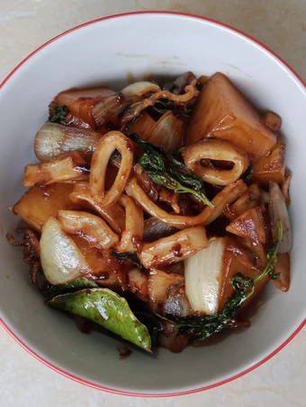 Langkah Gampang Menyiapkan Resep Cumi lada hitam yang Enak Banget Anti Ribet, Sempurna